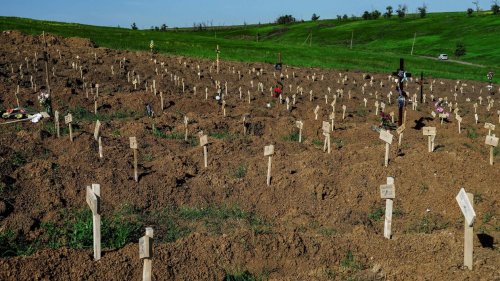 97,994 Russian soldiers killed in Ukraine identified by media investigation