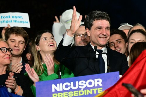 Pro-EU Centrist on Course to Win Romania Presidential Vote: Exit Polls