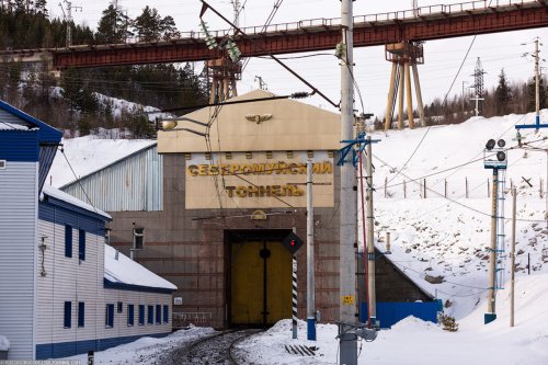 Ukraine’s SBU Blows Up Freight Train in Severomuysky Rail Tunnel Deep Inside Russia
