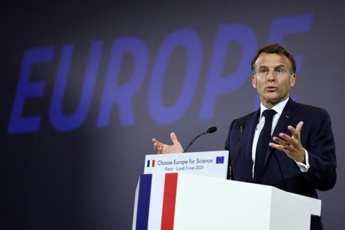 Macron demande la suppression de la directive sur le devoir de vigilance des entreprises