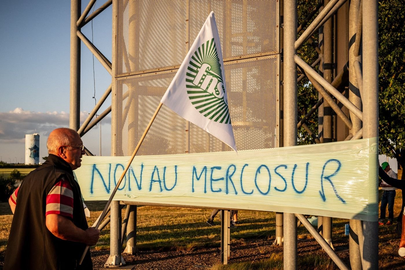 Accord UE-Mercosur : la vigne française sourit, les agriculteurs des champs s’inquiètent