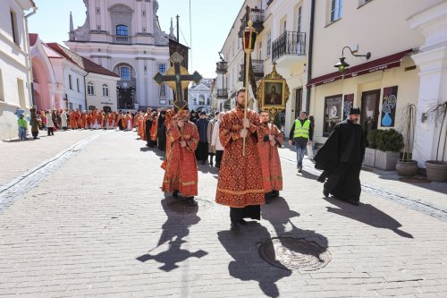 Guerre en Ukraine : le patriarche Bartholoméos accueille cinq prêtres lituaniens révoqués par Moscou