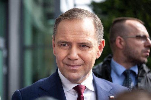 Pologne : le candidat nationaliste veut séduire l’extrême droite avant la présidentielle