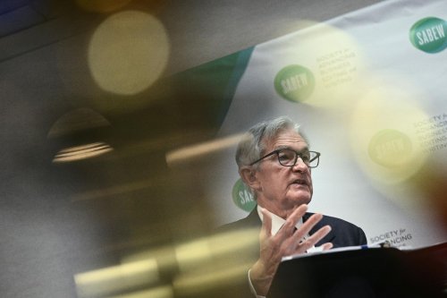 États-Unis : Donald Trump examine la possibilité de renvoyer le président de la Fed