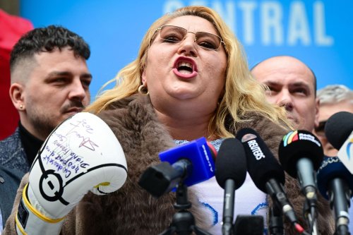 En Roumanie, Diana Sosoaca, candidate complotiste et prorusse, exclue de l’élection présidentielle