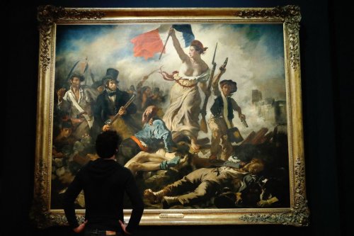 « La liberté guidant le peuple » en restauration : quelle est l’histoire de ce tableau mythique ?