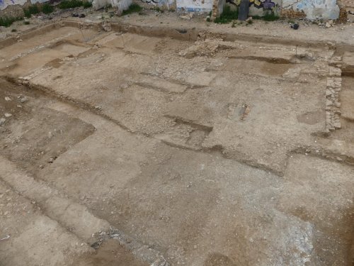 A Previously Unknown Roman Road, Lined with Funeral Pyres, Found in Nîmes