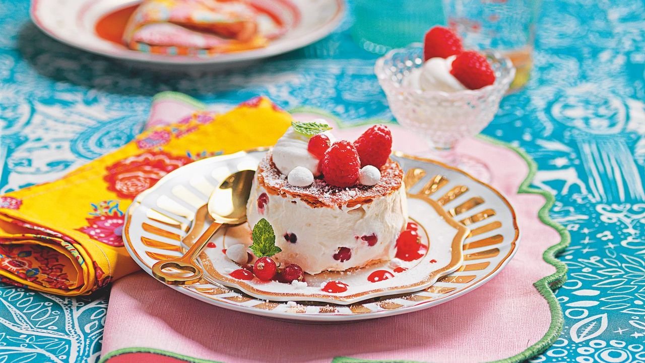 San Valentino a tavola, tra ricette, regali e storie romantiche - cover