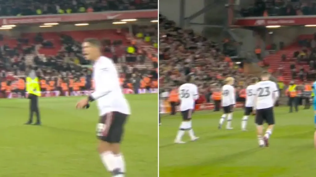 Raphael Varane spotted shouting at Man United players to go over to fans  after shambolic 7-0 hammering against Liverpool | Flipboard