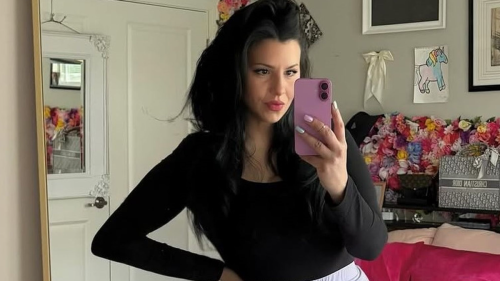 Woman ‘deformed’ after spending £20,000 on ‘mummy makeover’ that left her belly rotting