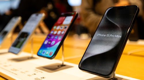 Apple brings back much-loved iPhone model months after it was declared 'obsolete'