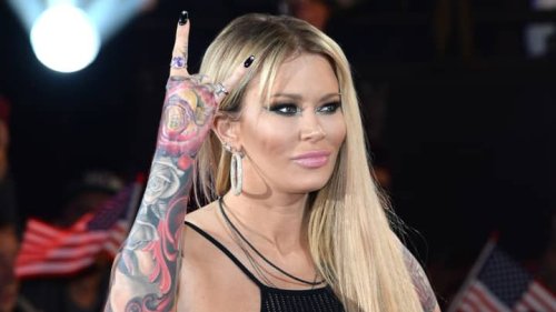 Former Adult Film Star Jenna Jameson Unable To Walk After Heartbreaking Diagnosi