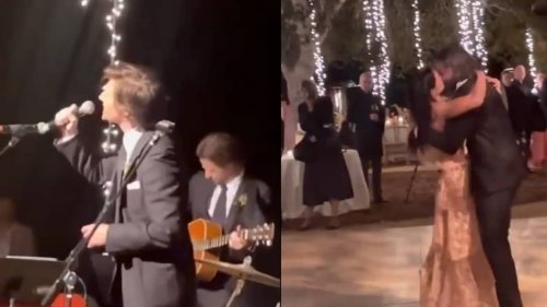 Alex Turner serenades couple during their first wedding dance