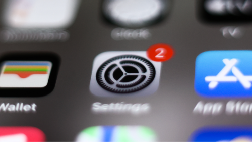 Apple warns millions of iPhone users to update their phone immediately over extremely dangerous attack