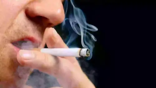 Terrifying difference of what happens when you smoke vs vaping shown in insane video