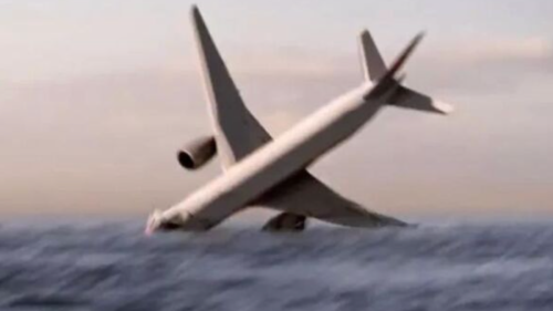 Expert offers terrifying theories of what happened to flight MH370