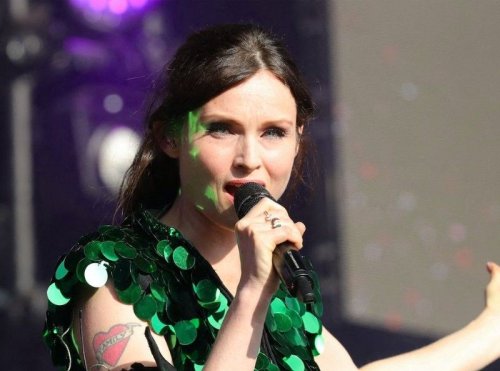 Violée à l'âge de 17 ans : cette grande artiste internationale balance tout...