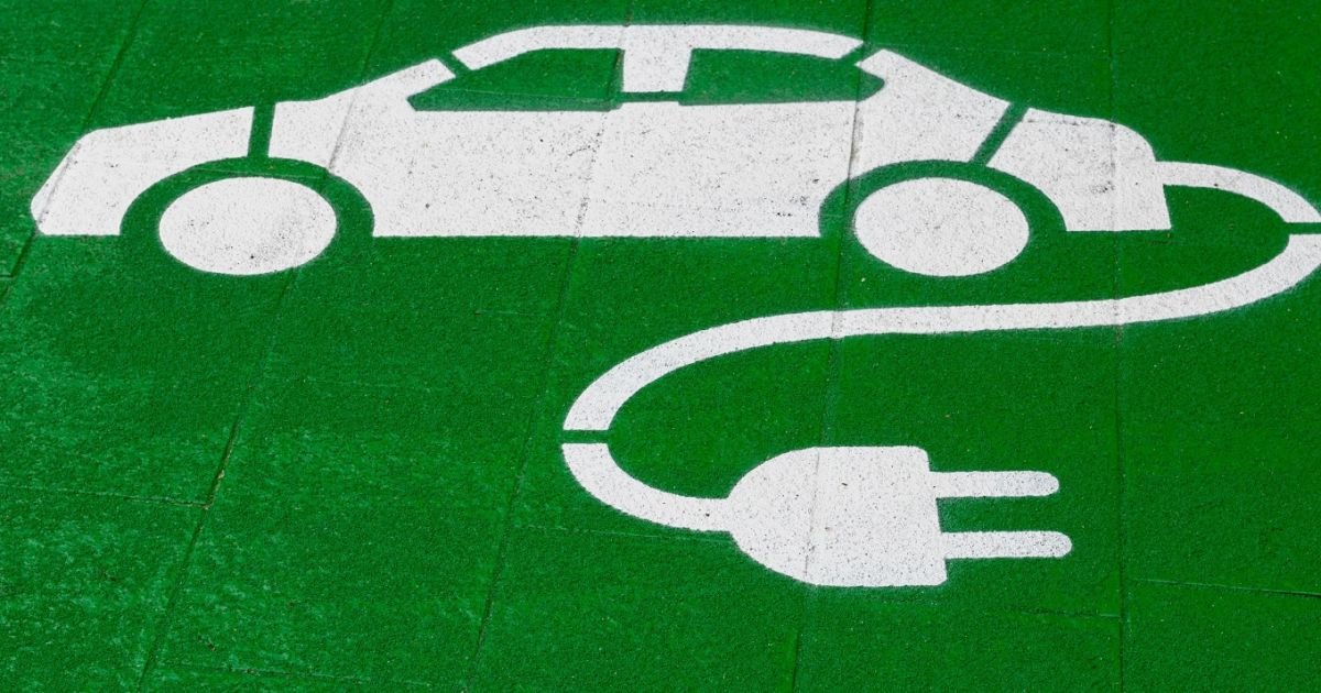 Le marché de la voiture électrique s'emballe, mais risque déjà de décrocher