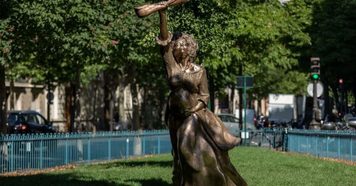 Paris dévoile Solitude, sa première statue en l’honneur d’une femme noire