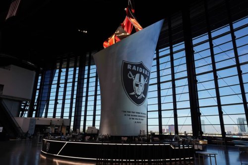 Las Vegas Raiders Workhorse Gives Best Possible Compliment To Rookie After OTAs