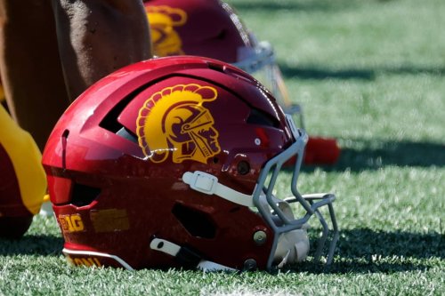 USC Trojans Get Massive Prediction To Land 5-Star Quarterback