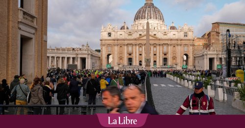 Voici comment vont se dérouler les funérailles du pape François