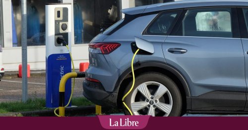 La mésaventure d’un automobiliste qui roule en électrique : recharger sa voiture lui aura coûté 755 euros