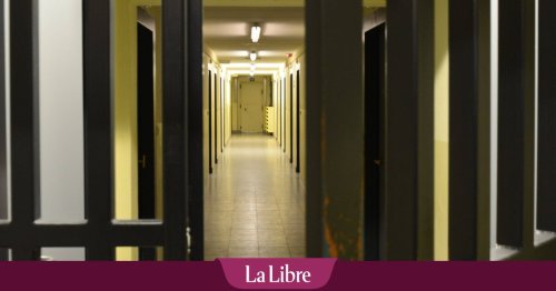 Un mineur détenu pour des faits de trafic de drogue, violence et possession d'armes a finalement été relâché : "Pas d'autre choix"