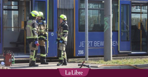 En Allemagne, une femme aspergée d'essence et grièvement brûlée dans un tramway