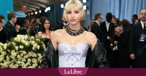 Angèle en mode vintage, Rihanna dévoile son baby bump Madonna cigare à la main… Voici les plus beaux looks du Met Gala 2025 (PHOTOS)