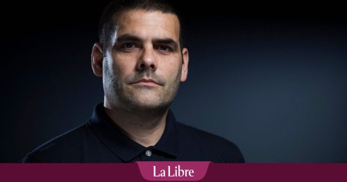 Matthieu Lartot, le journaliste sportif qui "cumule cancer et handicap" et qui n'a pas une personnalité facile