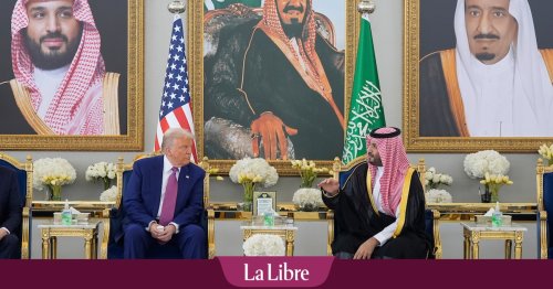 Donald Trump descend le tapis mauve à Riyad, les Saoudiens signent des chèques