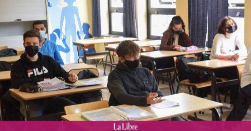 Nouveau record d'absentéisme dans les écoles face au Covid: "Les élèves n'ont plus l'encadrement nécessaire", regrette une directrice d'école