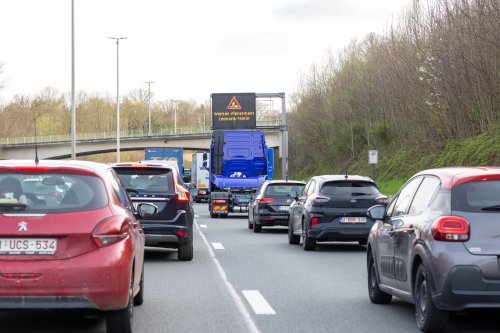 Carrefour Léonard: l'origine d'un "chaos" annoncé sur les routes en 8 points