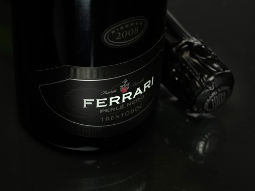 Il Ferrari Perlé Nero è il Campione del Mondo dei Blanc de Noirs