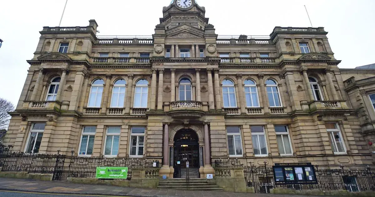 Warning pay rise for Burnley councillors 'sends out wrong message'