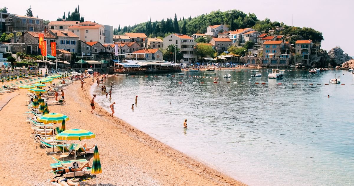 'Hidden gem' dubbed 'cheaper than' Croatia is just short flight from UK