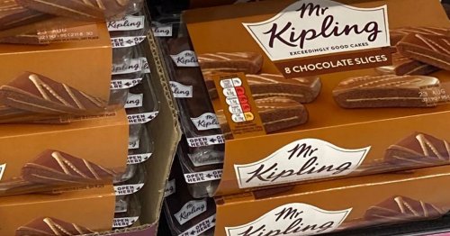 Sainsbury's shoppers threaten to boycott over 'astronomical' price of cake