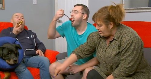 Gogglebox's Malone family tuck into table-sized éclair leaving fans appalled