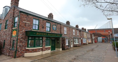 Coronation Street star confirms return and fans are ecstatic
