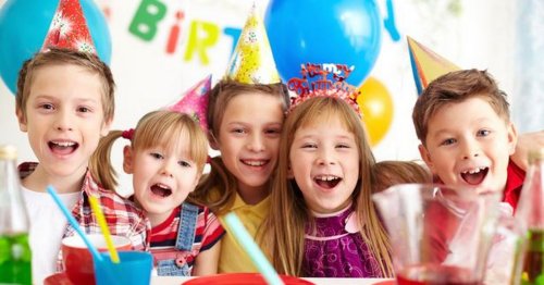 Mum told off by teacher for not inviting whole class to daughter's birthday party