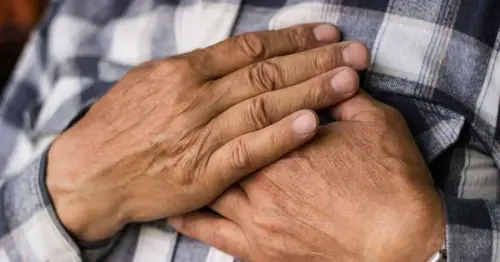 These are the eight signs of a heart attack you get a month before having one