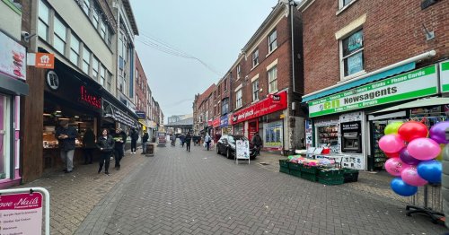 Preston streets now 'no-go zones' as youths threaten to slash shopkeeper's face