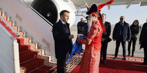 Emmanuel Macron en Mongolie : une visite qui pourrait aboutir sur un projet de mine d'uranium ?