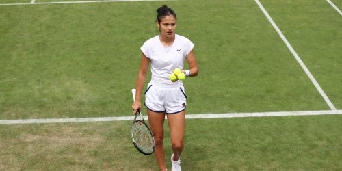 Tennis : Emma Raducanu, l’étoile britannique qui file un mauvais coton