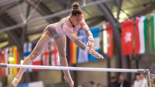 Gymnastique : l’Avoinaise Kaylia Nemour remporte le concours des barres à la coupe du monde de Cottbus