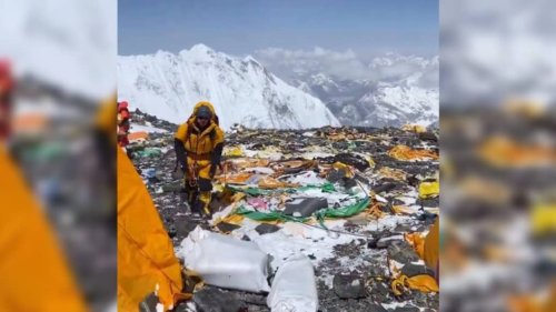 L’Everest, un cimetière et une décharge à ciel ouvert 70 ans après la première ascension