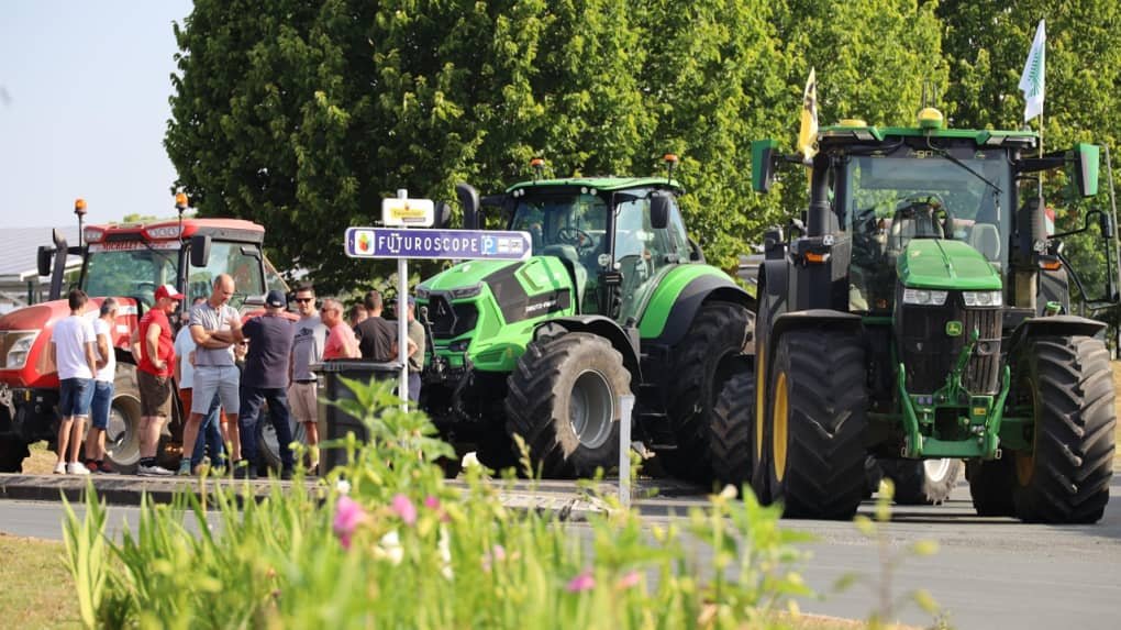 « Il y a de l’eau pour tout le monde », clament les agriculteurs qui ont bloqué l’accès du Futuroscope