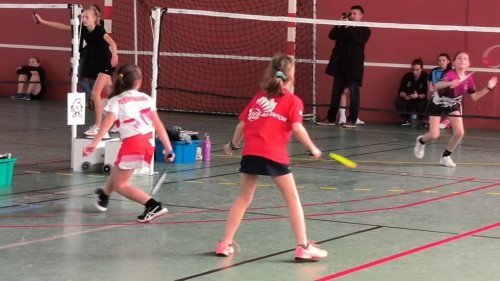 Près de cent jeunes s’affrontent au badminton à Saint-Gaultier