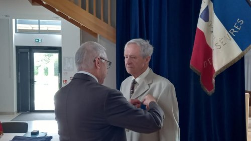 Sainte-Néomaye : le mérite de James Mazurie récompensé